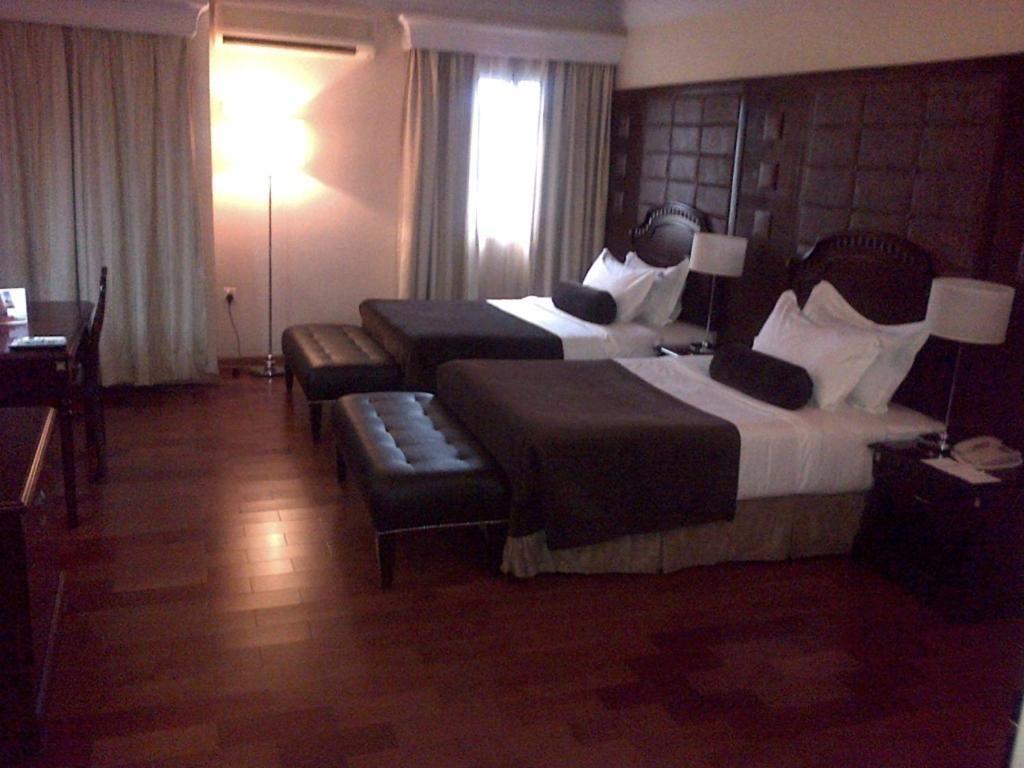 Owu Crown Hotel איבאדן חדר תמונה